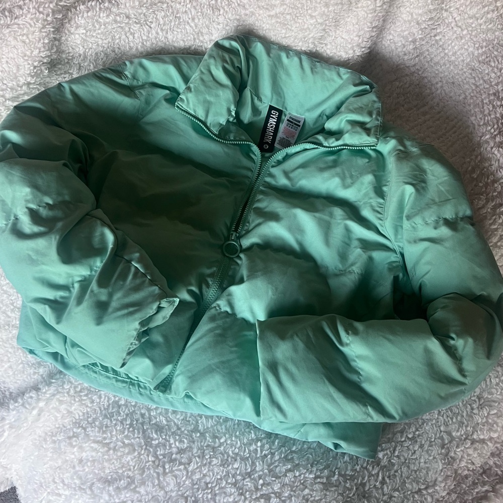 Gymshark Women's Mint Green Puffer Jacket - Picture 4 of 10